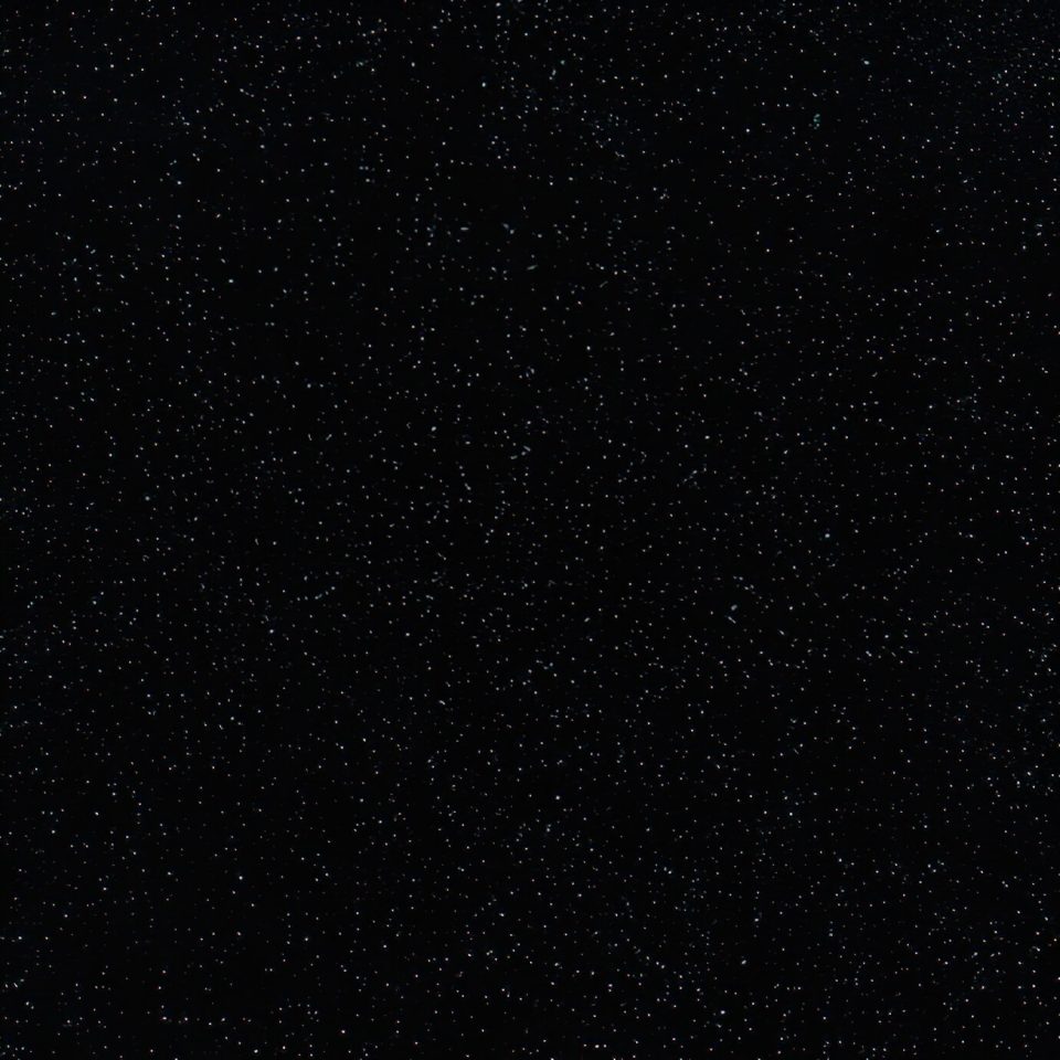 Deep Black Quartz kitchen worktop Deep Black Quartz kitchen worktop